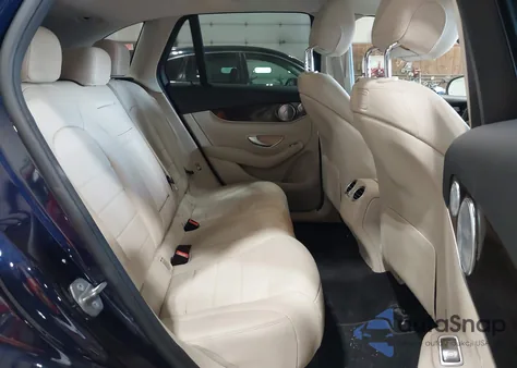 2018 Mercedes-Benz Glc 300 4Matic z USA, uszkodzony, nr VIN WDC0G4KB2JV050513